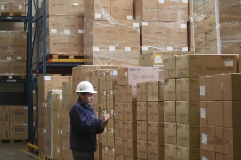 Wharehouse workers